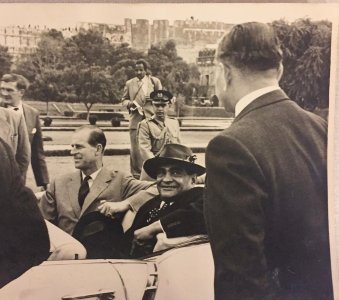 6fb6fa41-6eef-40b7-87ac-d1db989e91d2.jpg