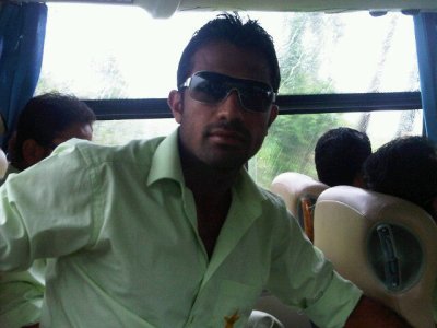 riaz2.jpg