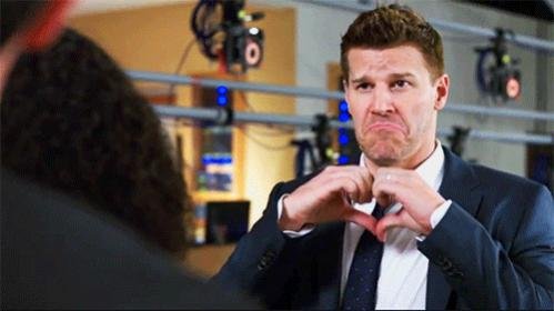 1461383990the-wire-sad-heart-gif.jpg