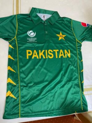 PakPassion competition prize gifted to Neha (26th Jan., 2022).jpg