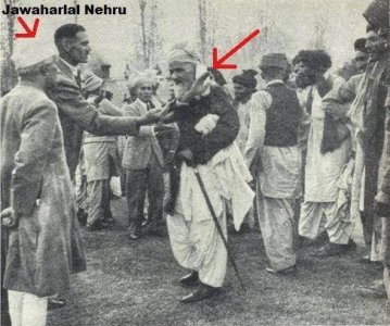 Nehru about to be slapped.jpg
