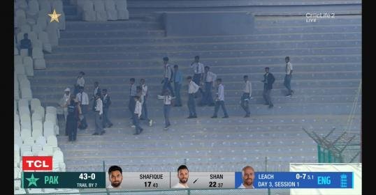 screencapture-play-starzplayarabia-en-movies-cricket-pakistan-v-england-3rd-test-live-3437993362.jpg