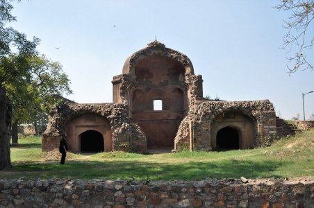 ruins.jpg