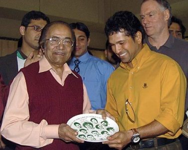 A-0KDZ-CQAIQ4gS.jpg large.JPG