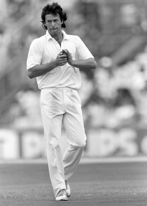 Khan Shine the ball.jpg