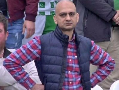 Disappointed-Pakistan-Fan.jpg
