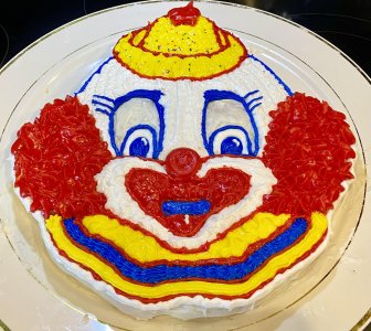 wilton-clown-cake-v0-2p8oj6iljo9c1.jpg