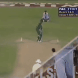 PrasadvsAamirSohail-IndvsPak1996WC-TRIMMED-ezgif.com-resize.gif