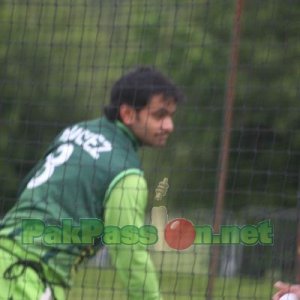 Hafeez giving Younis Khan the death stare