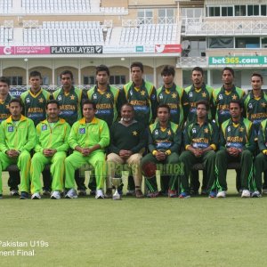 England U19 vs Pakistan U19 - Tri-Nation Final