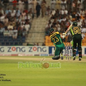 Pakistan VS South Afirca - 4th ODI - Dubai - 8th November 2013