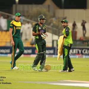 Pakistan VS South Afirca - 4th ODI - Dubai - 8th November 2013