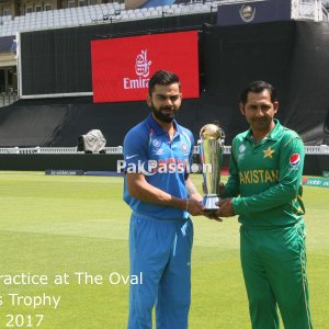 Sarfraz Ahmed and Virat Kohli before the 2017 Champions Trophy final