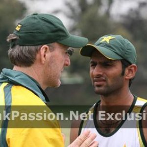 Geoff Lawson Shoaib Malik