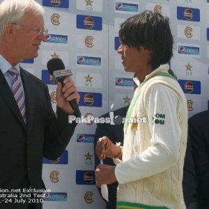 Pakistan v Australia Test Series - 2nd Test - Headingley - Day 4