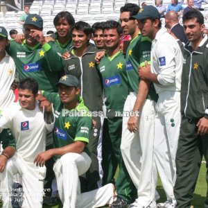Pakistan v Australia Test Series - 2nd Test - Headingley - Day 4