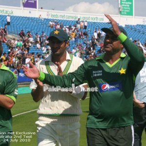 Pakistan v Australia Test Series - 2nd Test - Headingley - Day 4