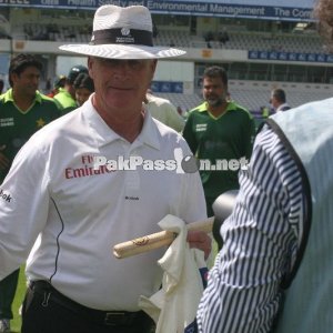 Pakistan v Australia Test Series - 2nd Test - Headingley - Day 4