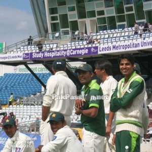 Pakistan v Australia Test Series - 2nd Test - Headingley - Day 4