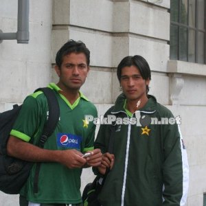 Pakistan v Australia Test Series - 2nd Test - Headingley - Day 4