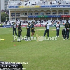 Pakistan warming up at Trent Bridge