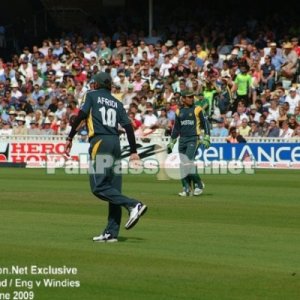 Pakistan fielding at The Oval