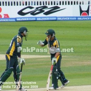 Ahmad Shehzad and Shahzaib Hasan have a brief chat