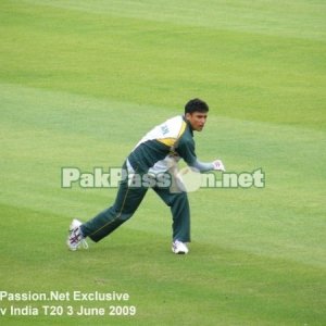 Yasir Arafat trains with great concentration