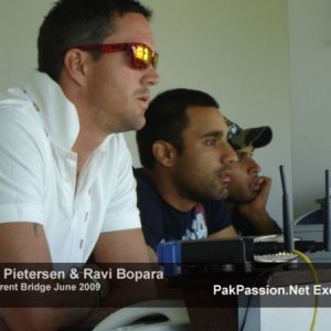 Ravi Bopara and Kevin Pietersen