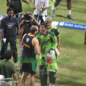 Jacques Kallis and Abdul Razzaq