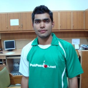 Umar Akmal