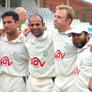 Mushy, Adams, Rana, Yasir and Goodwin await ceremoney 22 Sep 2006