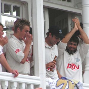 Mushy salutes supporters after winning Championship