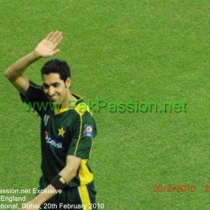 Pakistani bowler Umar Gul waves to the crowd