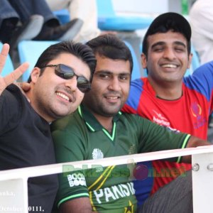 Pakistani fans at Dubai (DSC)