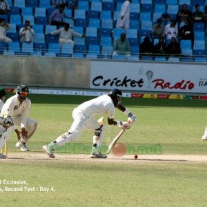 Angelo Mathews shows what forward defence is all about