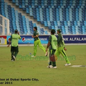 Pakistan vs Sri Lanka | 3rd ODI | Dubai | 18/11/11 | Pre-Match Practice Pic