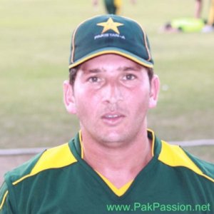 Leg-spinner Yasir Shah