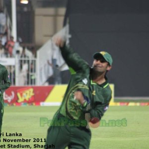 Shoaib Malik practices his bowling