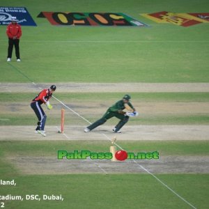 Mohammad Hafeez guides one to third man