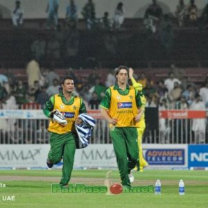 Imran Farhat during drinks break