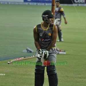 Umar Akmal