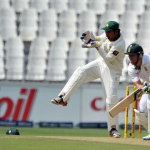 Sarfraz Ahmed's expressions indicate the bounce that the spinners were prod