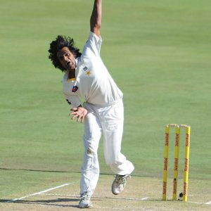 Rahat Ali in his delivery stride