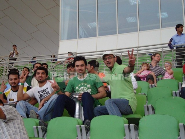 1st ODI: Pakistan vs New Zealand – Abu Dhabi Nov 2009