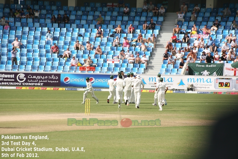 32.4. Pakistan Team Celebration