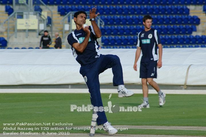 Abdul Razzaq in T20 action for Hampshire vs Glamorgan