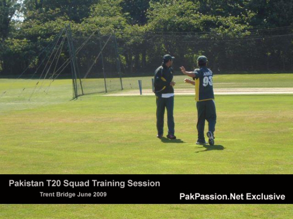 Ahmad Shehzad and Shoaib Malik doing some fielding practice