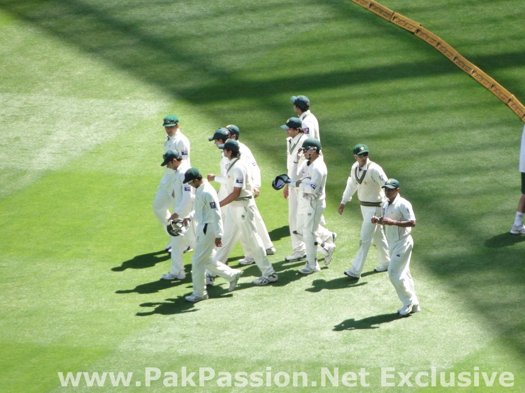 Australia v Pakistan, 1st Test - Day 1 @ The MCG