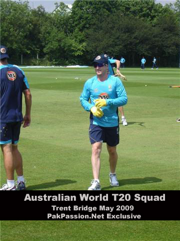 Brad Haddin trains at Trent Bridge